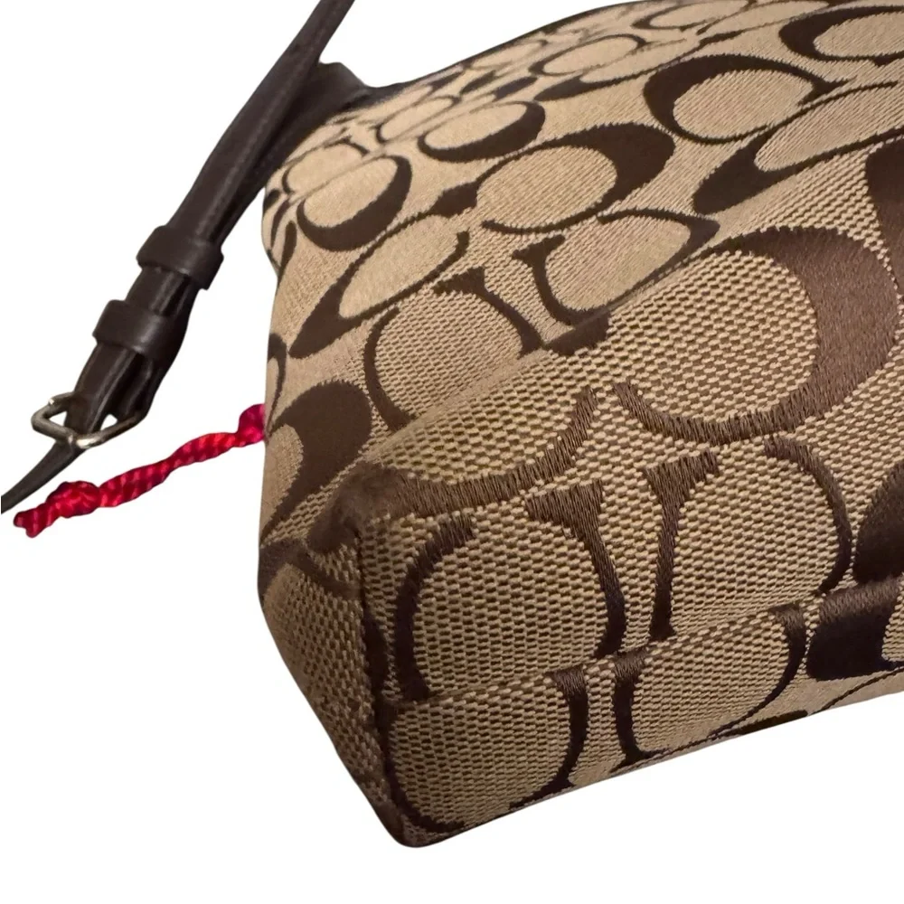 Coach Signature Canvas File Crossbody w Dust Bag - Picture 10 of 16